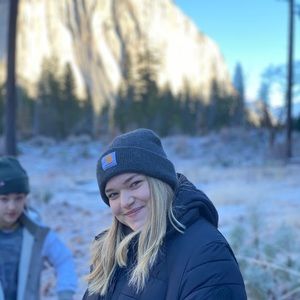 Meet your Posher, Phoebe